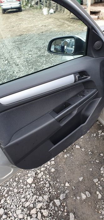 Opel Astra h - 1.9cdti -150 коня на части