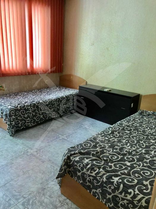 Дава се под наем Двустаен апартамент в Варна, Лятно кино Тракия - 50 кв.м за 325 € - Снимка #1