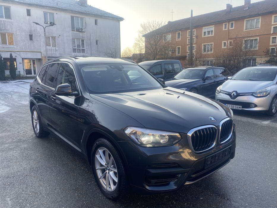 BMW X3 2,0d euro 6 Navi Mare Panorama Ceasuri plasma