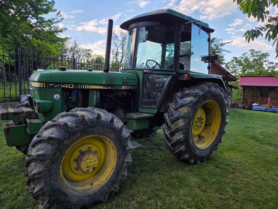 Vând tractor John Deere