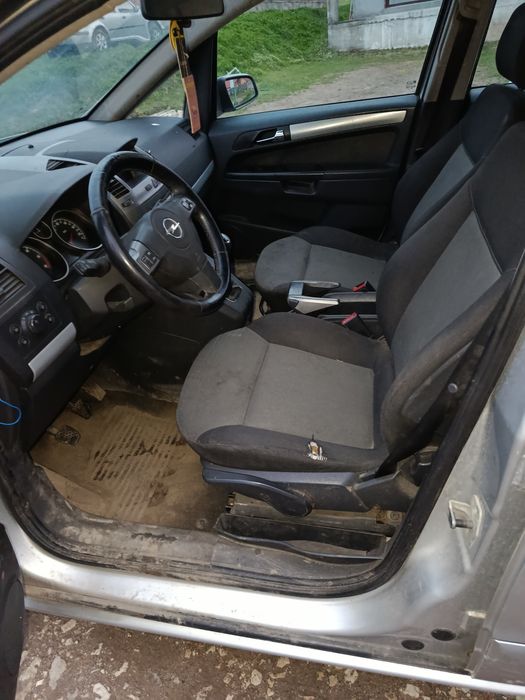 Opel Zafira B  1.9 дизел на части