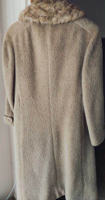 Дамско зимно палто с дълъг косъм