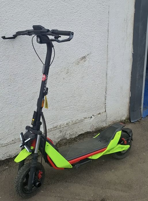 Trotineta Electrica Segway ZT3 Pro custom