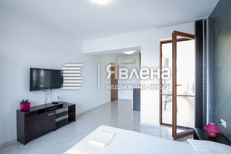 Продава се Хотел в Приморско - 715 кв.м за 826 €/кв.м - Снимка #7