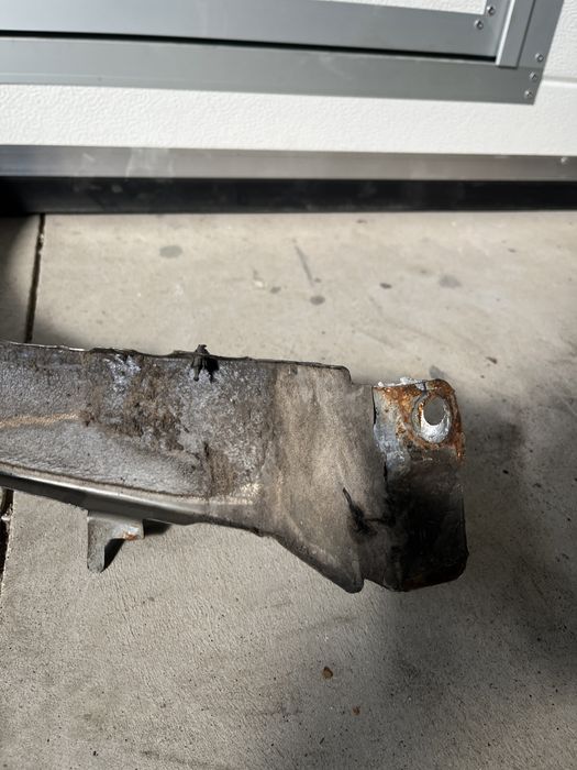 Aripă / Aripi stânga - dreapta Dacia Logan MCV 2015