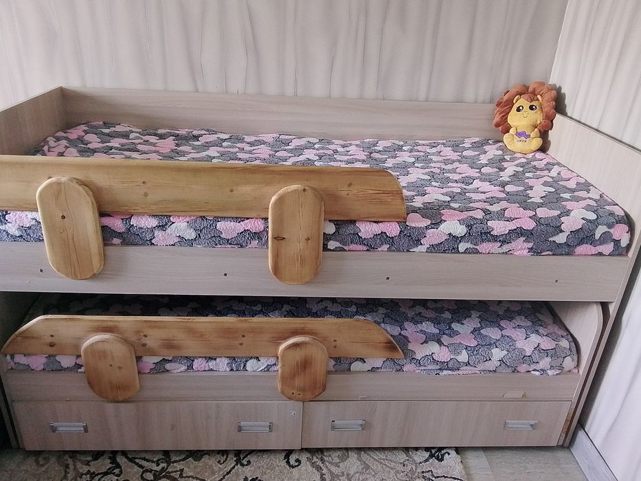Продам двухяросную кровать
