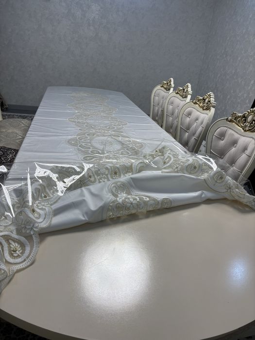 Продам стол и стулья