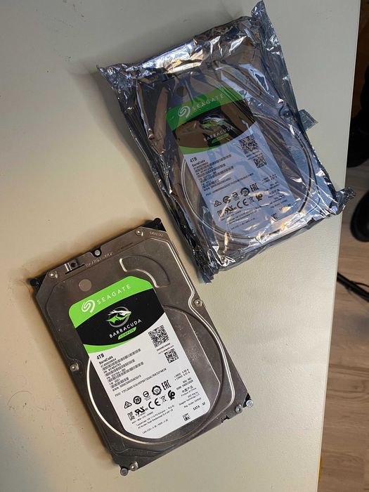 5x HDD-uri Segate Barracuda 4TB Noi