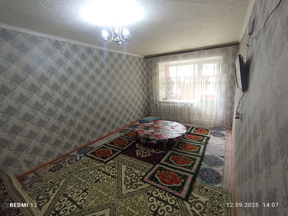 Срочно продам 2х комнатную  квартиру