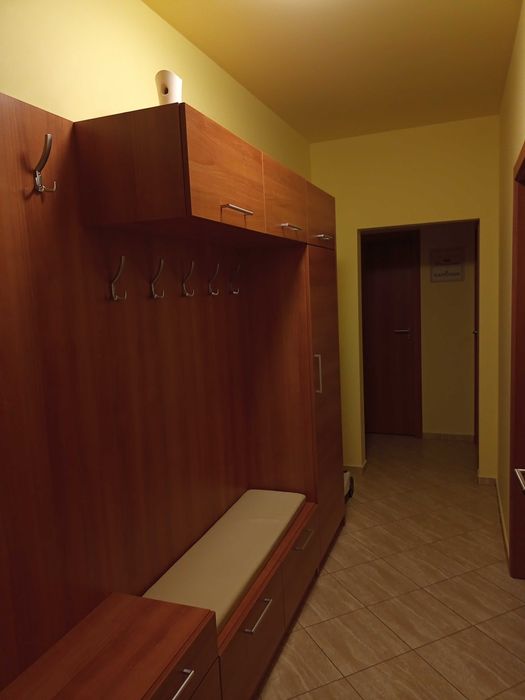 Тристаен апартамент под наем, Варна, Червен площад