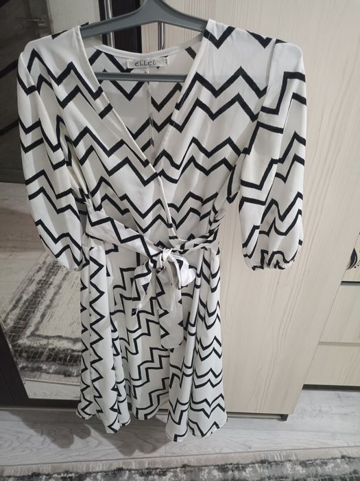 Платья разные цены разные