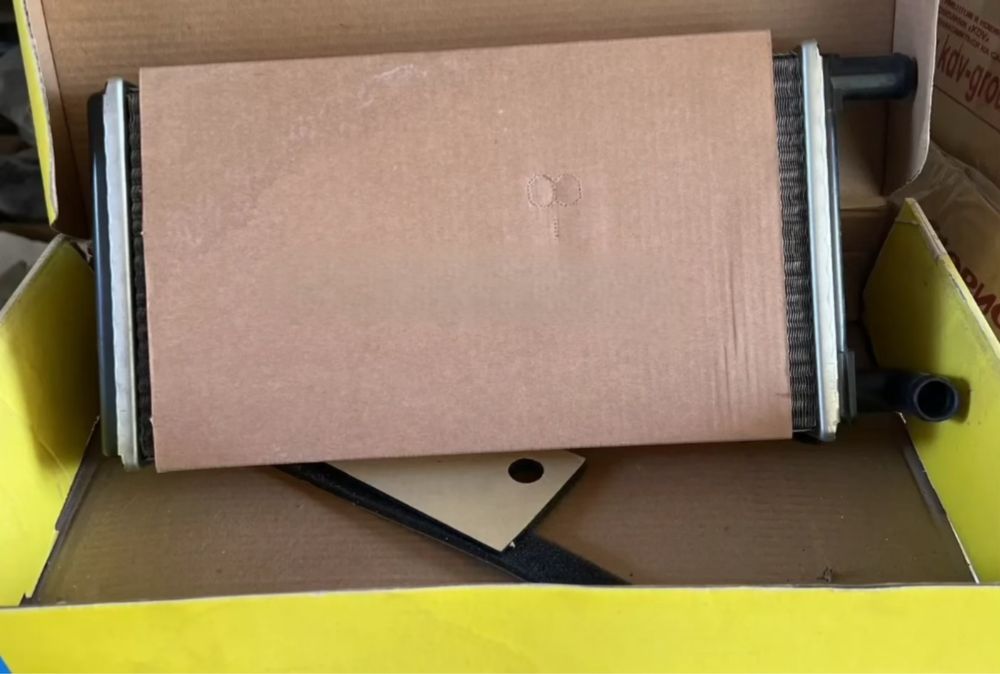 Радиатор печки Mercedes-Benz