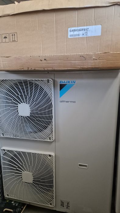 Термопомпа Daikin Altherma 14kw нова Налични и 11kw и 16kw