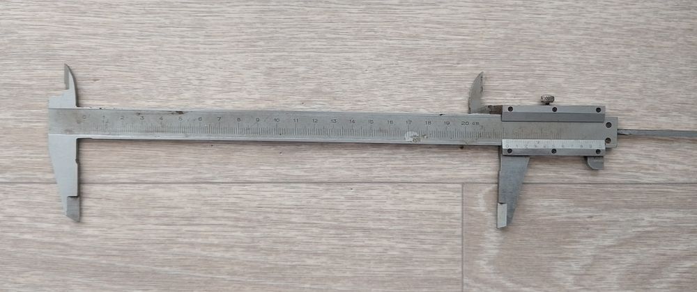 Штангенциркуль продам