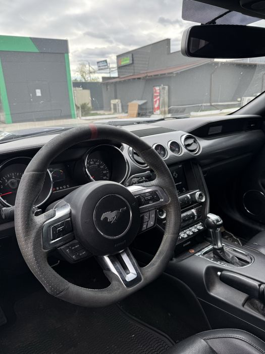 Ford Mustang 2.3 EcoBoost - 317 cp