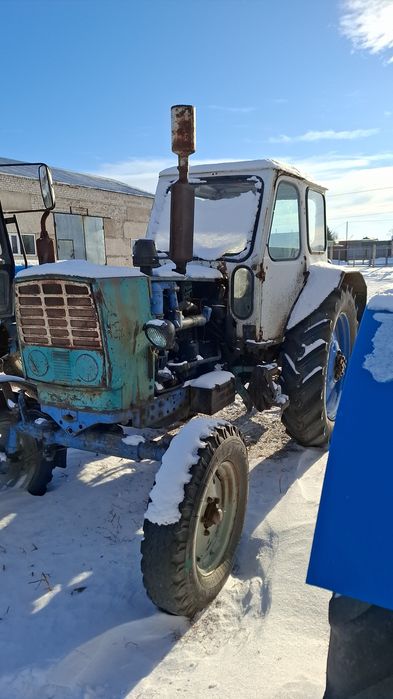 Продам трактор юмз,с маленькой кабиной