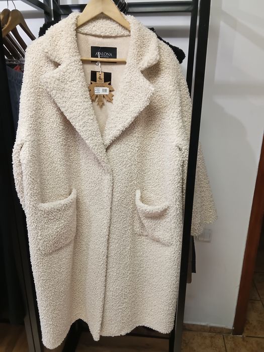 Продам женское пальто