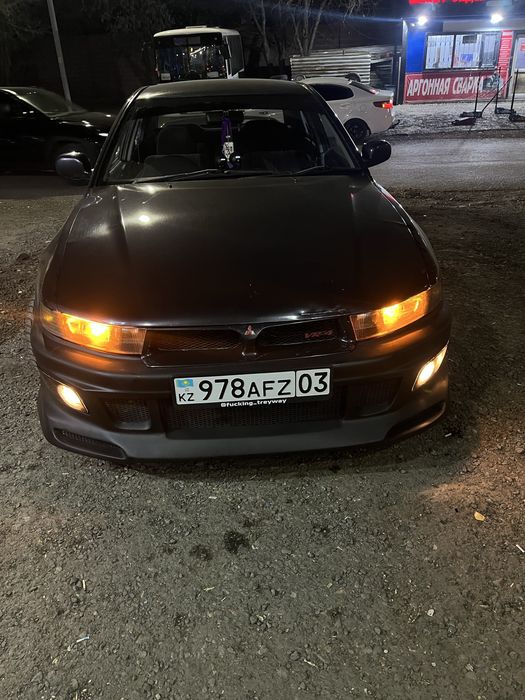 Горбатый капот Галант 8