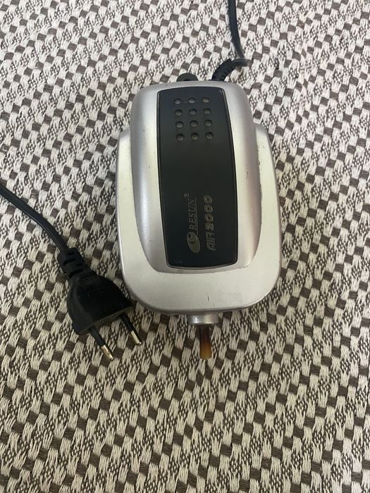 TAYYOR akvarium sotiladi.