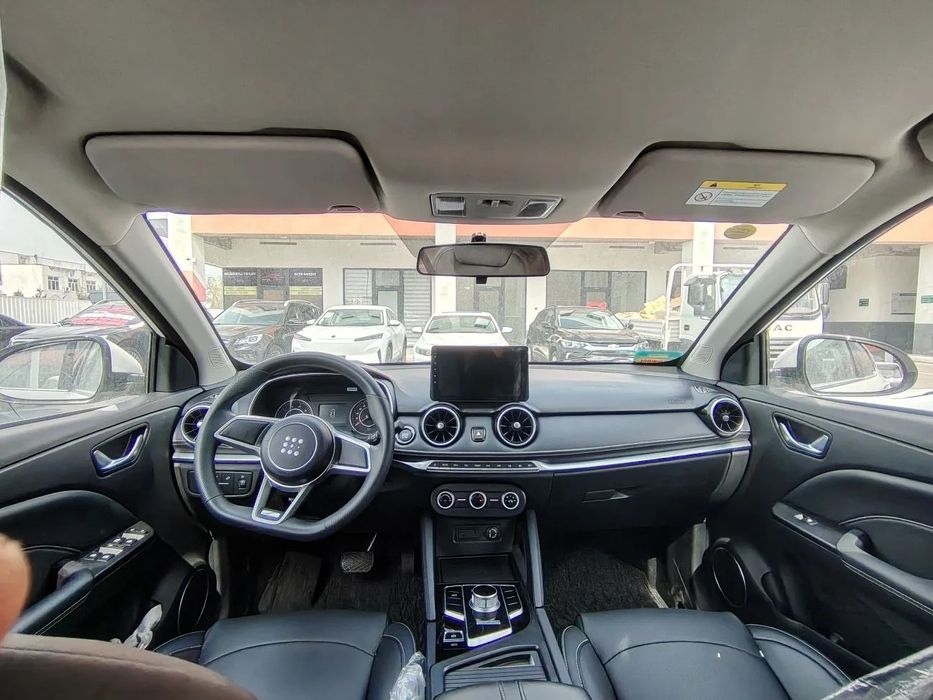 Dongfeng  2023 — 3