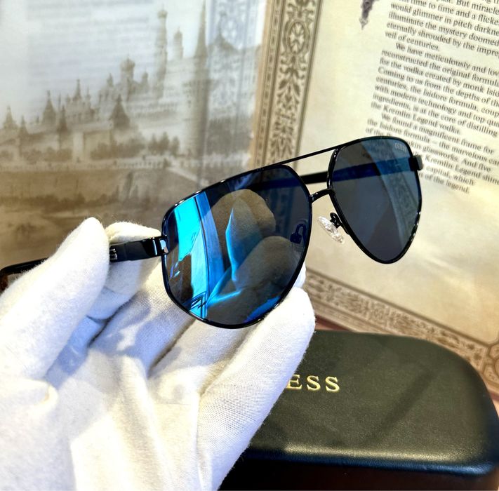 Мъжки слънчеви очила Guess GF5076 01X НАМАЛЕНИ