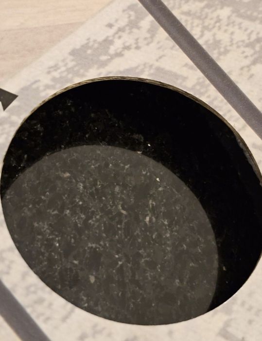 Холна маса с мрамор, Декоративна помощна маса