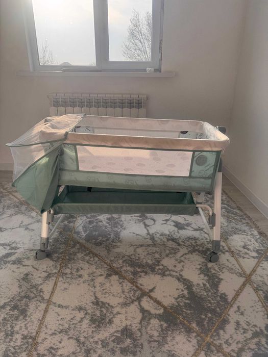 Колыбель ining baby