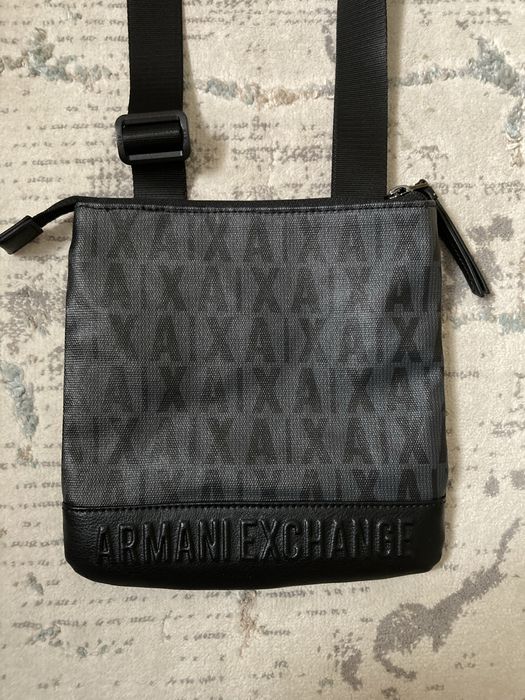 продам барсетку от Armani