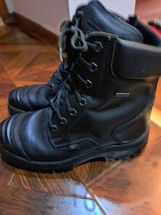 Vand bocanci militari