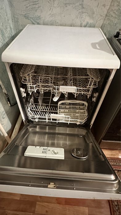 Срочно продам посуда моющая машина