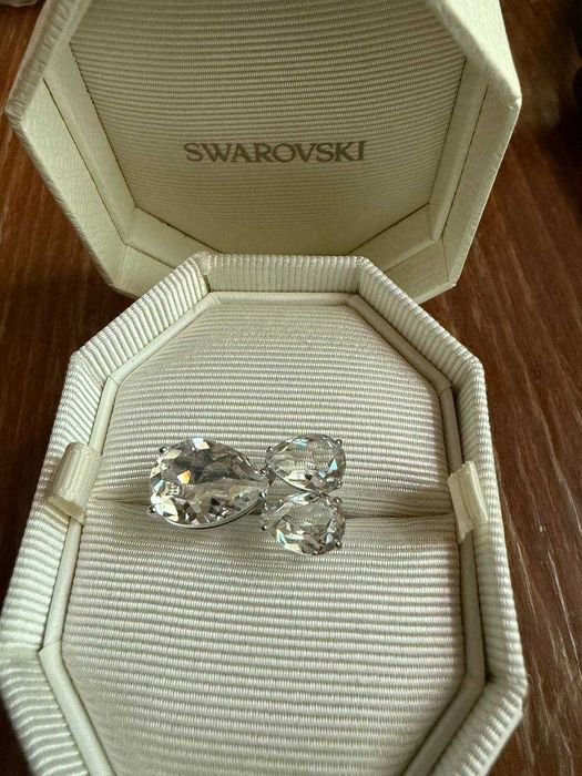 Коктейльное кольцо Millenia от SWAROVSKI