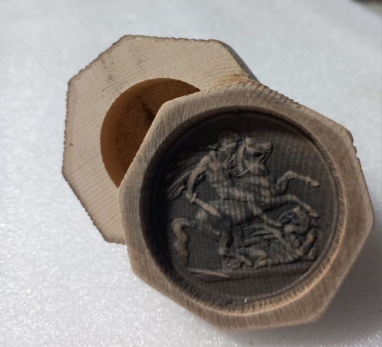 Кутийка за пръстенче