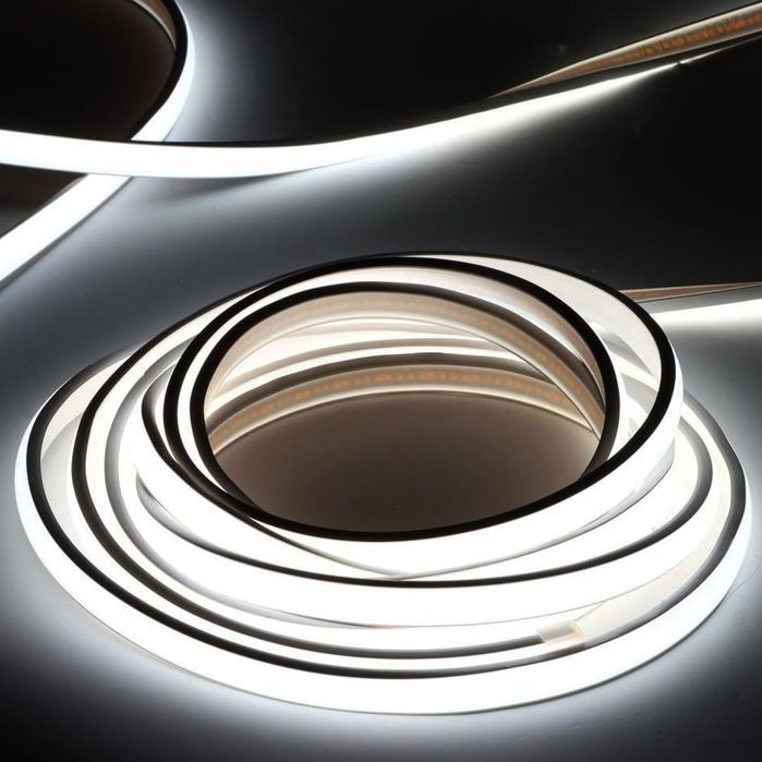 Bandă LED COB 230V IP67 exterior 2 metri – alb rece 6000K, cu priză