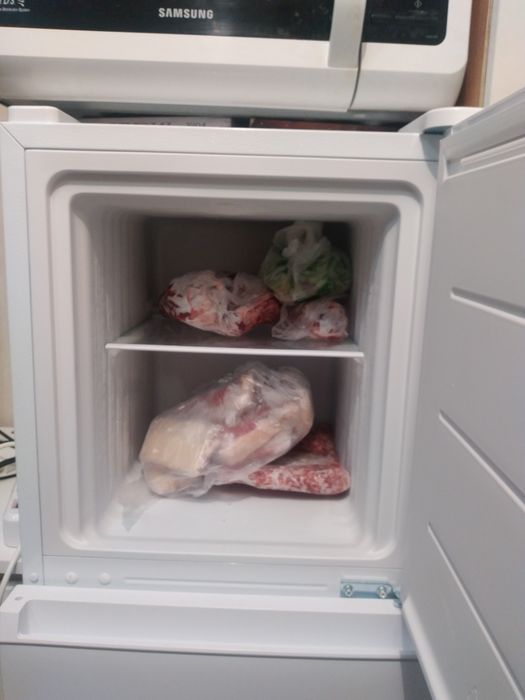 Продам холодильник новый