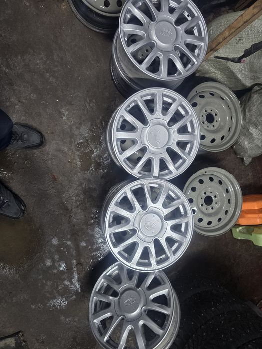 Продам титанки на ваз размер 15