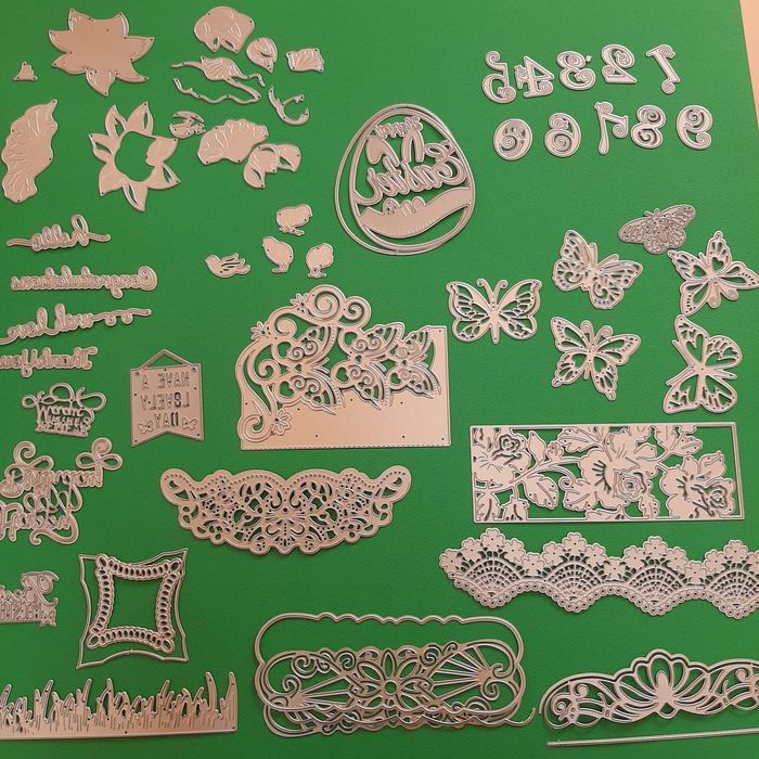 SIZZIX BIG SHOT PLUS A4 + matrite de taiat si embosat