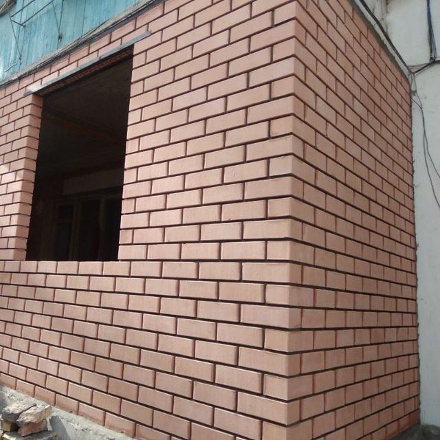 Balkonga g'isht teramiz.Kladka balkon. Керпичная кладка