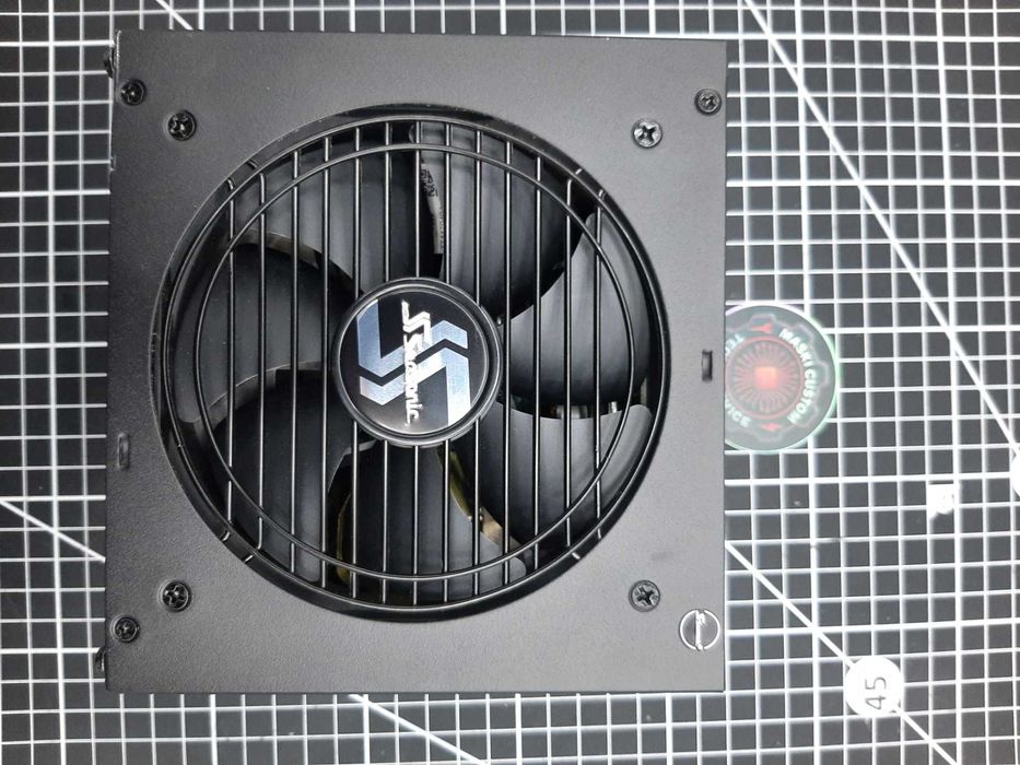 Sursa Seasonic 550W, FOCUS GX Series, 80 PLUS Gold, Full Modulara