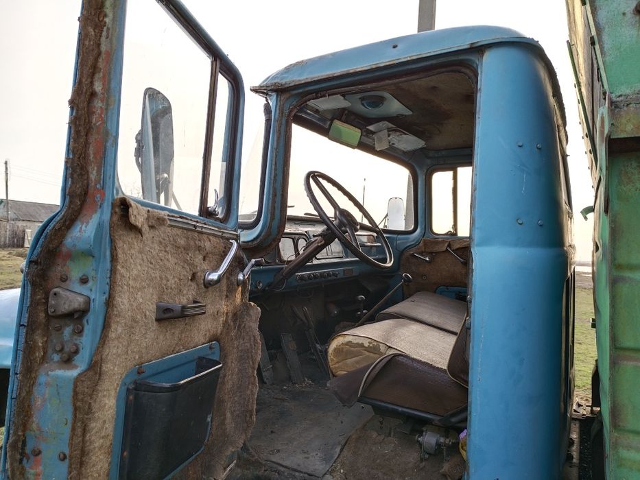 Продам Зил 130 бензиновый двигатель