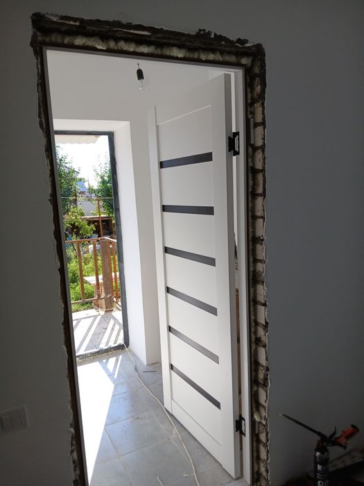 Строитель универсал, межкомнатные двери