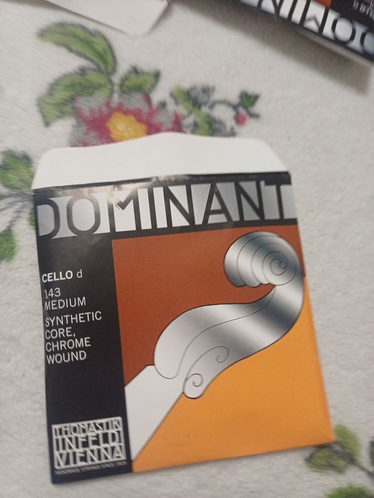 3 Corzi violoncel(re sol do) tomastic dominant 4/4