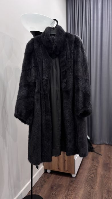 Продам норковую шубу