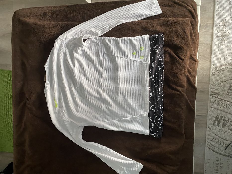 Bluză Nike ACG mărimea M fit de L