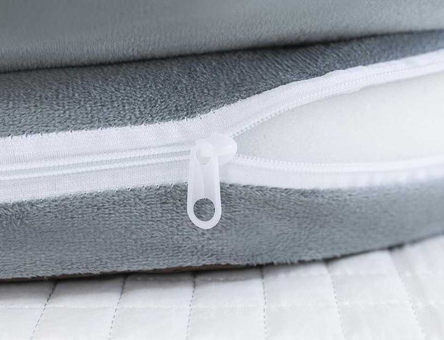 Бебешки фотьойл Пингвинче за сядане, с опора. Без следи от употреба.