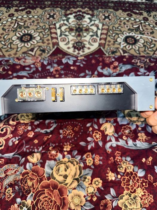 E.O.S amplifer Hi-end