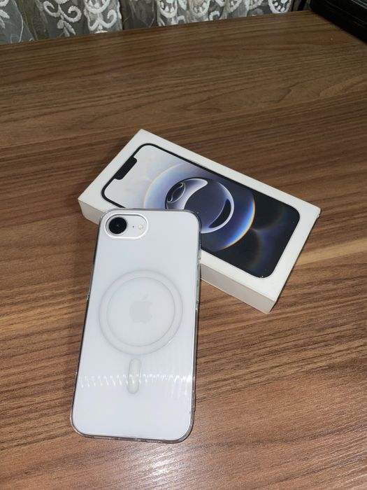 iPhone 16e Новый 128GB 100% Батарея