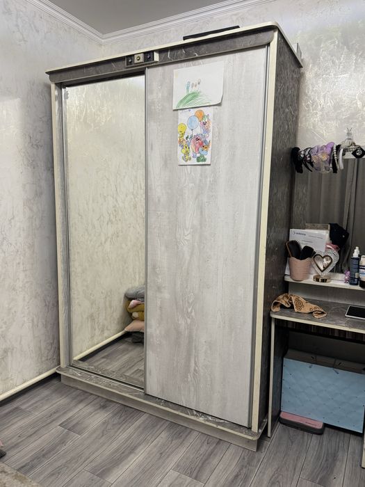 Спальный гарнитур тройка