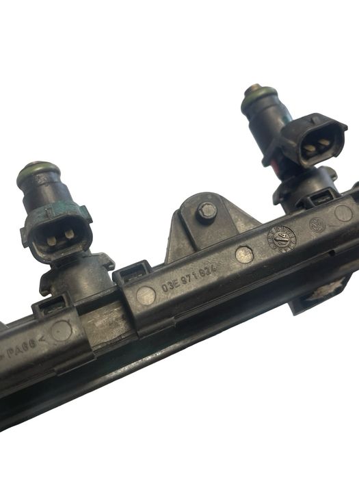 Rampa + Injectoare Volkswagen Polo 9N_ 2001 - 2012 1.2I 03E133320A