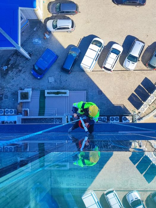 Alpinist utilitar izolatii exterioare cu polistiren