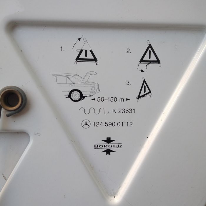 Аварийный знак Mercedes